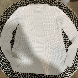 AKINI Textured Knit White Sweater